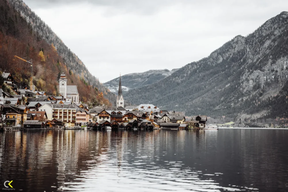 Lakeside Charm: The Beauty of Hallstatt painting